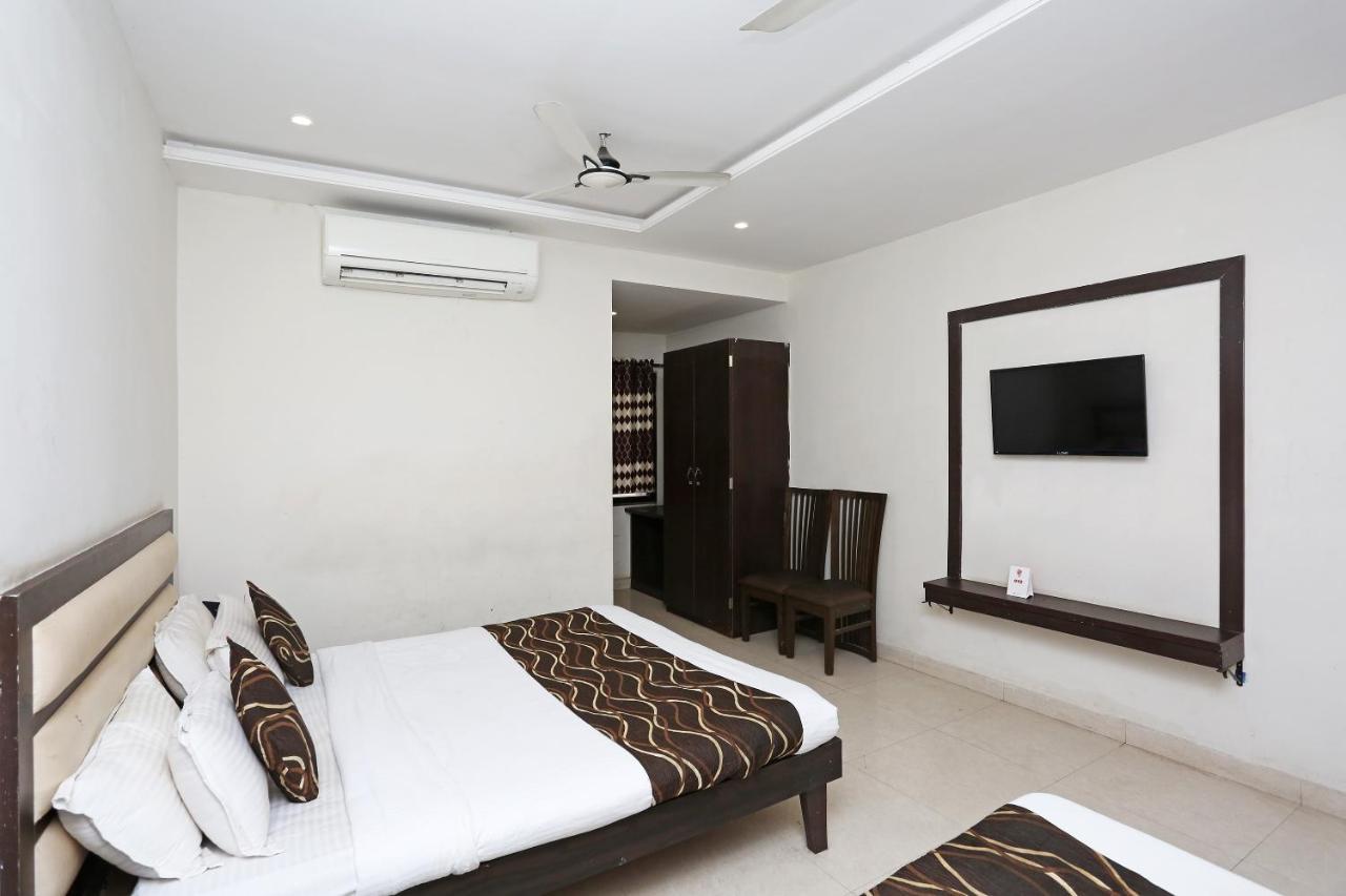 Rāipur Oyo 6359 Hotel Mezbaan Regency الغرفة الصورة
